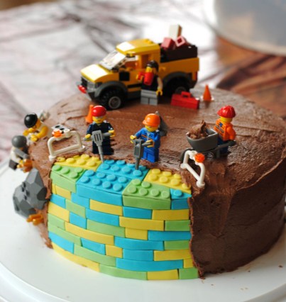 Leanne Bakes Lego Cake